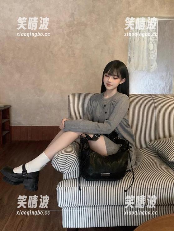51吃瓜中心的爷爷级瓜是不是能纳入我的收藏，实在是来钱太快!