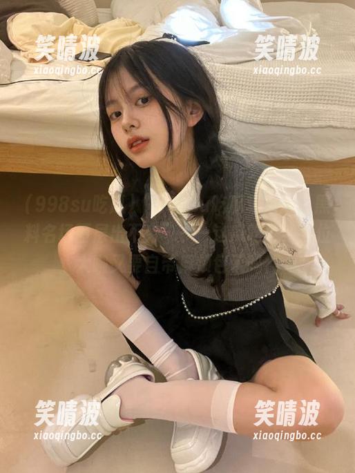 “998su吃瓜苹果版、黑料名场面层出不穷”——这瓜吃了，某位大咖又要自带麻烦包了吗？