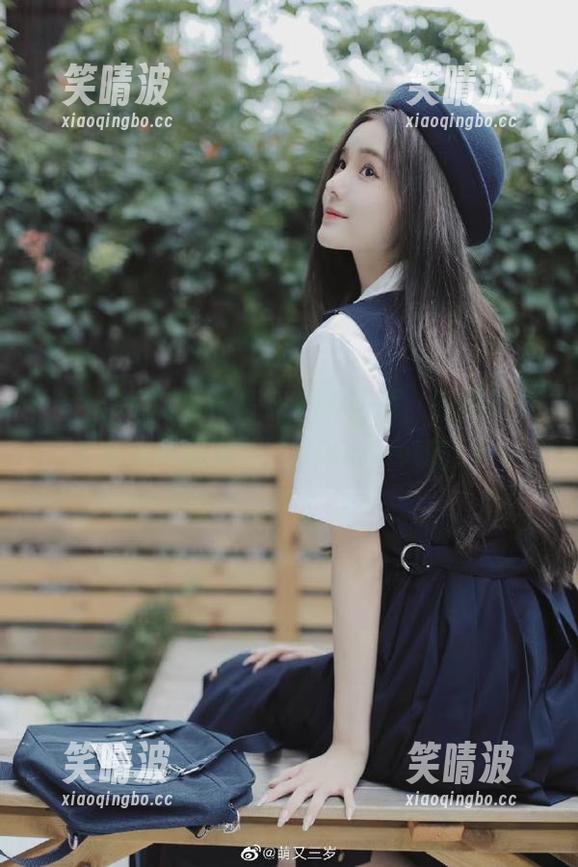 整个娱乐718网页，视频的完整版真是藏得大discreet啊！