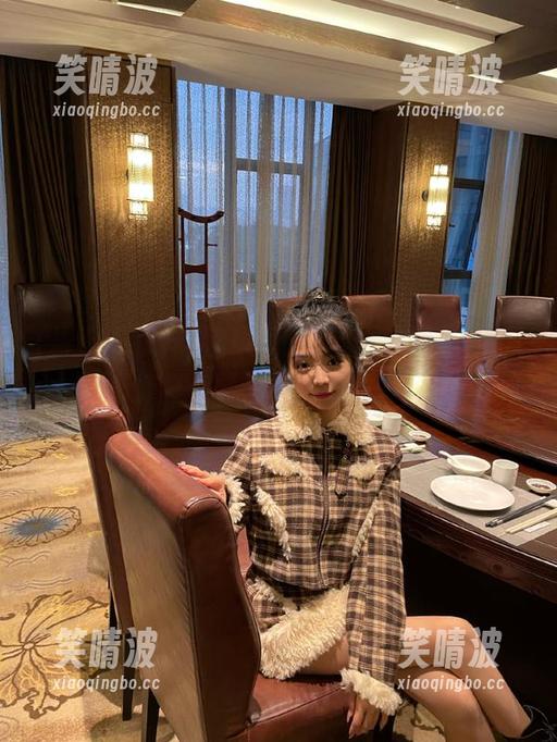 视频里的惊喜频频上演，黑料不打样，要扔掉惊讶的脸了吗？