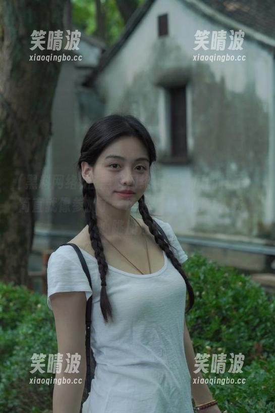 在黑料网络上观看瓜的样子，简直就像参加了一场充满悬念的真人秀，心跳加速中！